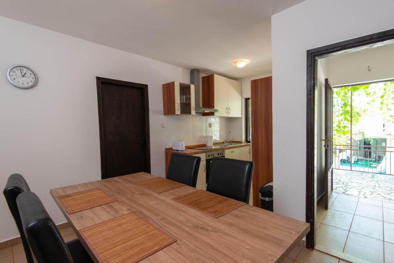 Apartments Ljiljana Orebić Eksteriør bilde